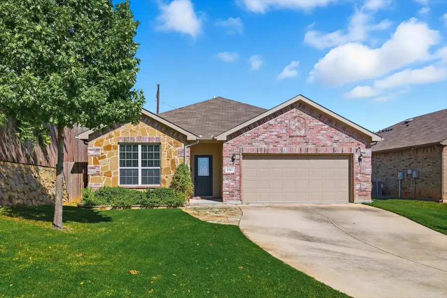 5201 Sea Cove Lane, Denton, TX 76208 - Image #2