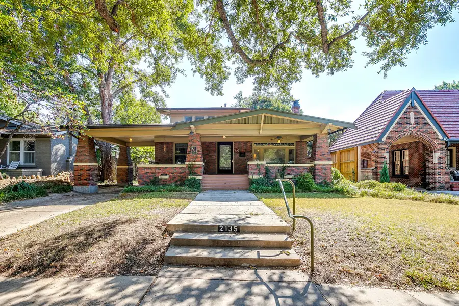 2135 Pembroke Drive, Fort Worth, TX 76110 - Image #2