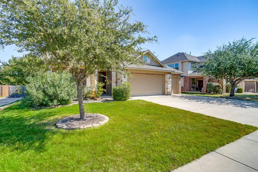 1109 Garden Ridge Drive, Burleson, TX 76028 - Image #2