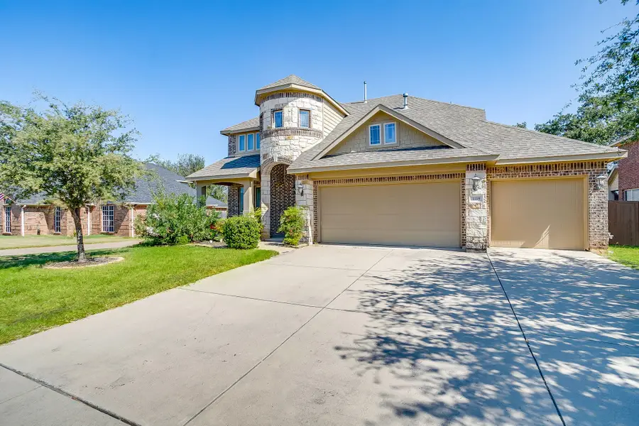 1109 Garden Ridge Drive, Burleson, TX 76028 - Image #3