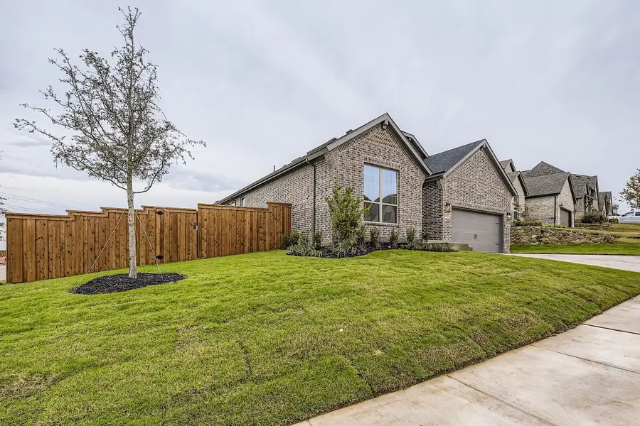 150 Tierra Blanca Lane, Rhome, TX 76078 - Image #2