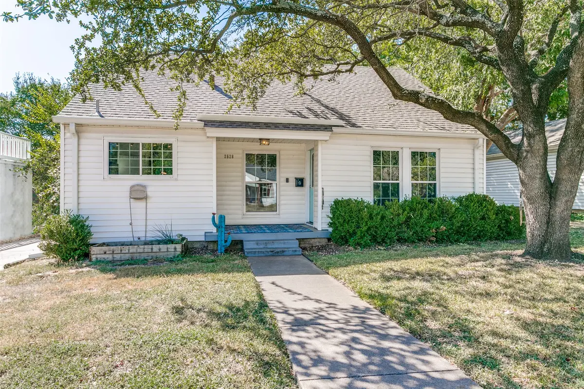 2528 Yucca Avenue, Fort Worth, TX 76111 - Image #1
