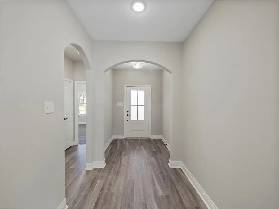 409 Ellis Place Drive, Greenville, TX 75402 - Image #2