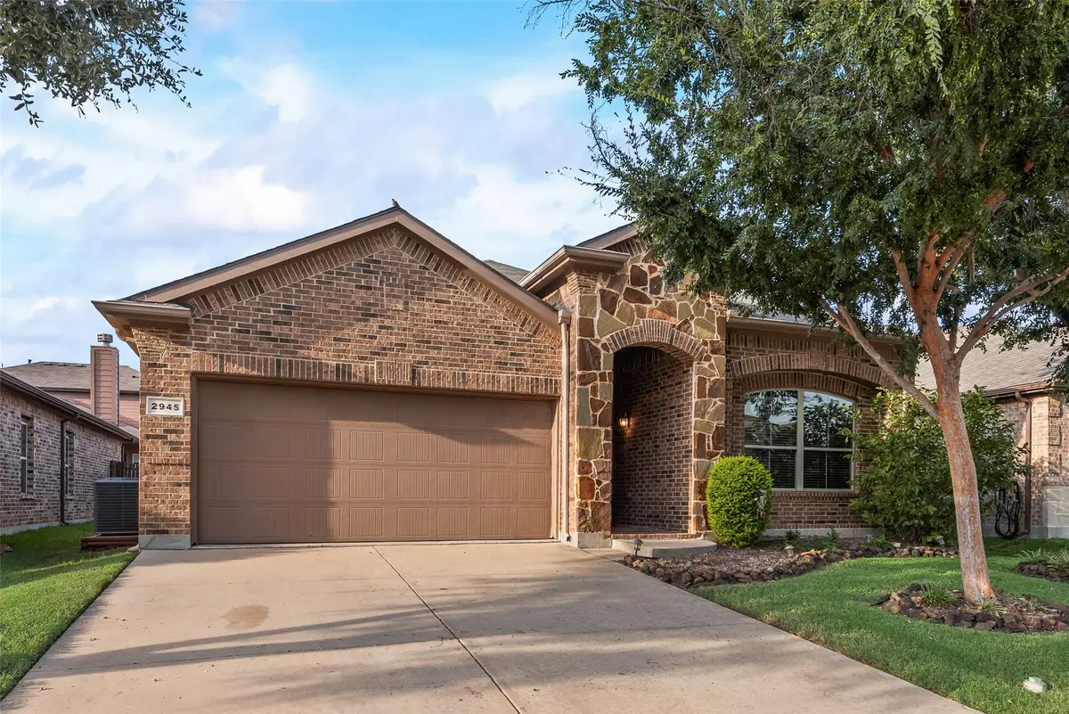 2945 Saddle Creek Drive, Fort Worth, TX 76177 - Image #1
