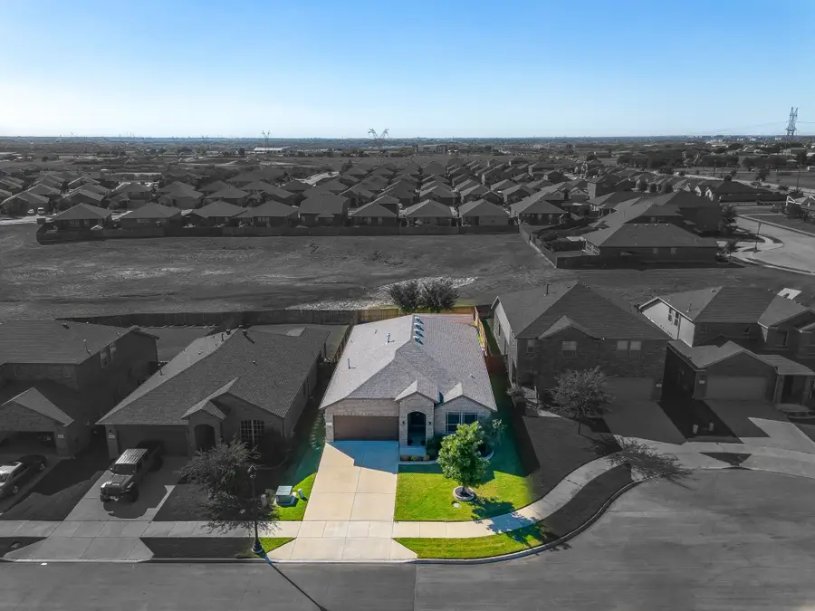 10217 Saltbrush Street, Fort Worth, TX 76177 - Image #2