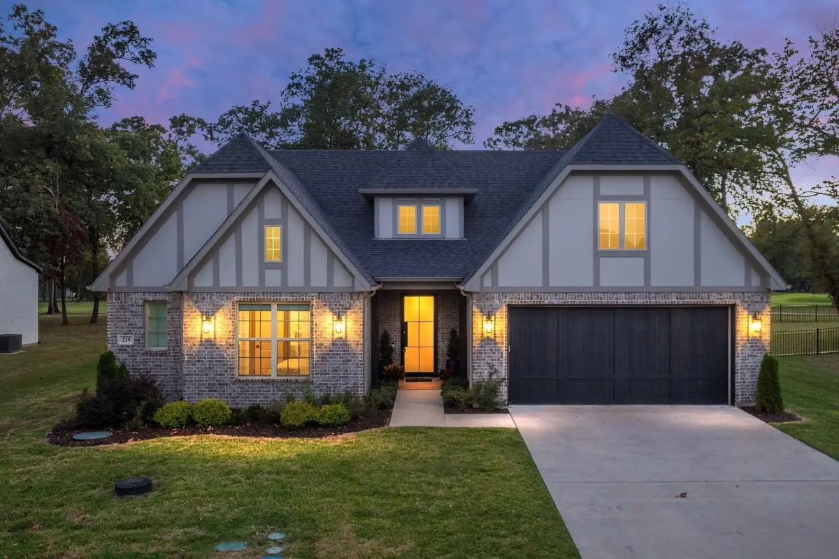 219 Saint Andrews Drive, Mabank, TX 75156 - Image #1