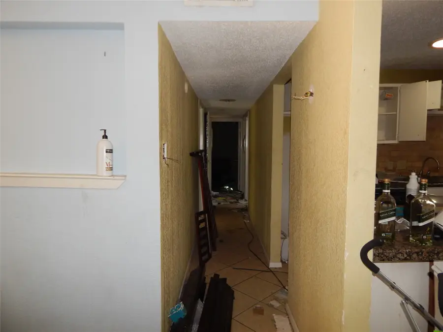 415 Buffalo Drive, Arlington, TX 76013 - Image #2