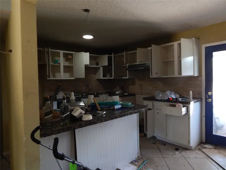 415 Buffalo Drive, Arlington, TX 76013 - Image #3