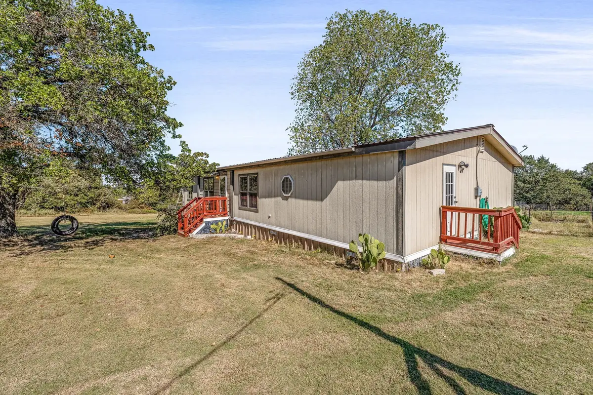 192 Big Salty Lane, Springtown, TX 76082 - Image #1