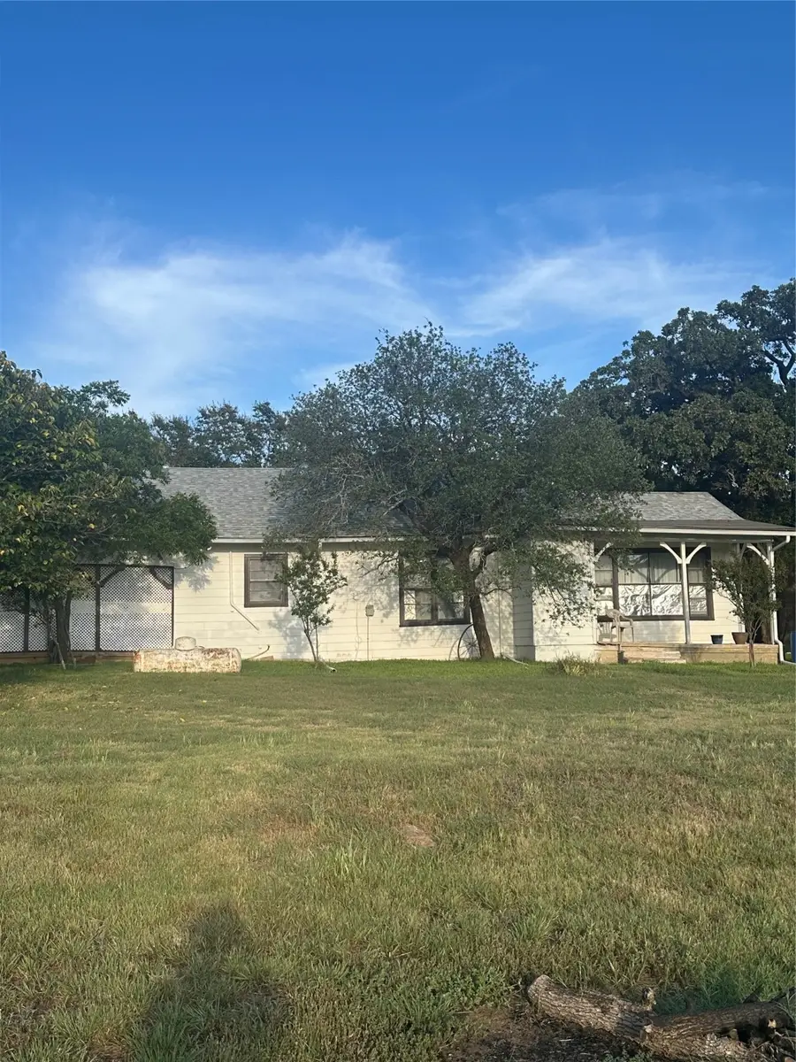 5405 County Road 704d, Cleburne, TX 76031 - Image #2