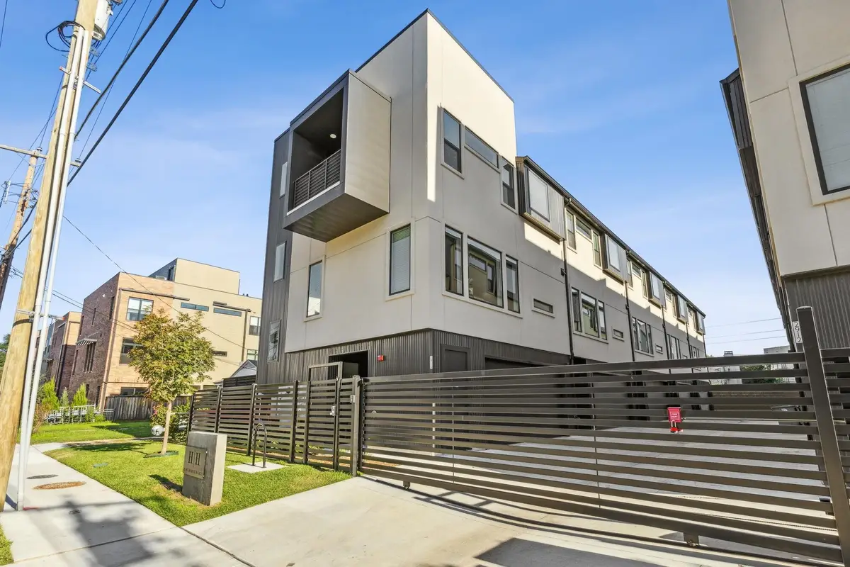 2916 Hawthorne Avenue #101, Dallas, TX 75219 - Image #1