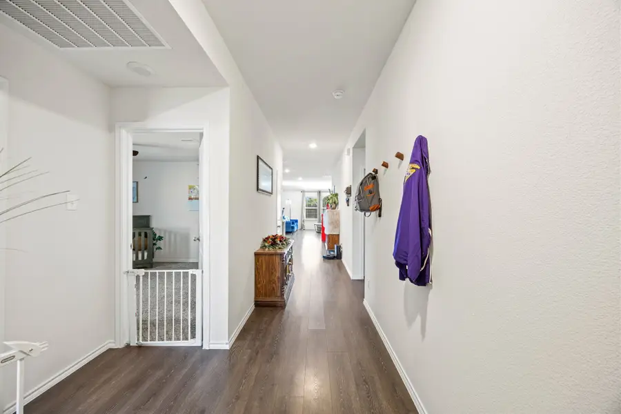 1942 Duskwood Drive, Lancaster, TX 75146 - Image #2