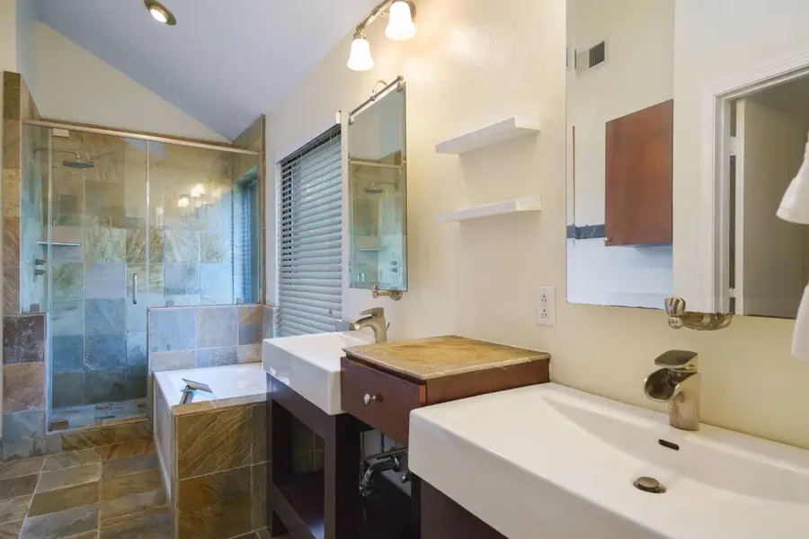 6512 Mccormick Ranch Court, Plano, TX 75023 - Image #2