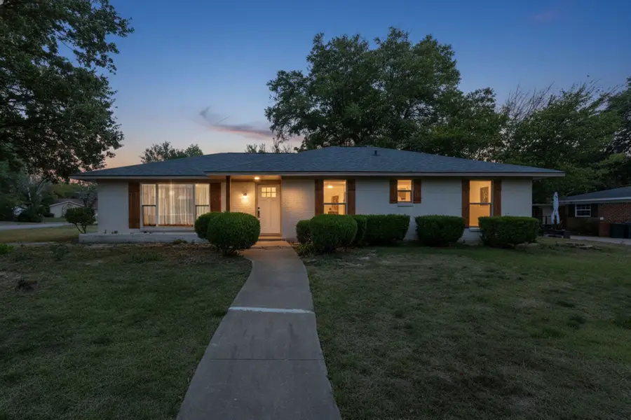 3002 Tanglewood Drive, Commerce, TX 75428 - Image #3