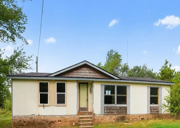 820 Orchard Road, Bowie, TX 76230 - Image #1