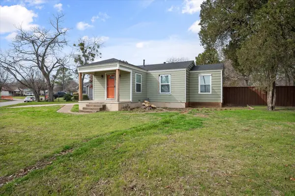 1167 Greenbrier Drive, River Oaks, TX 76114