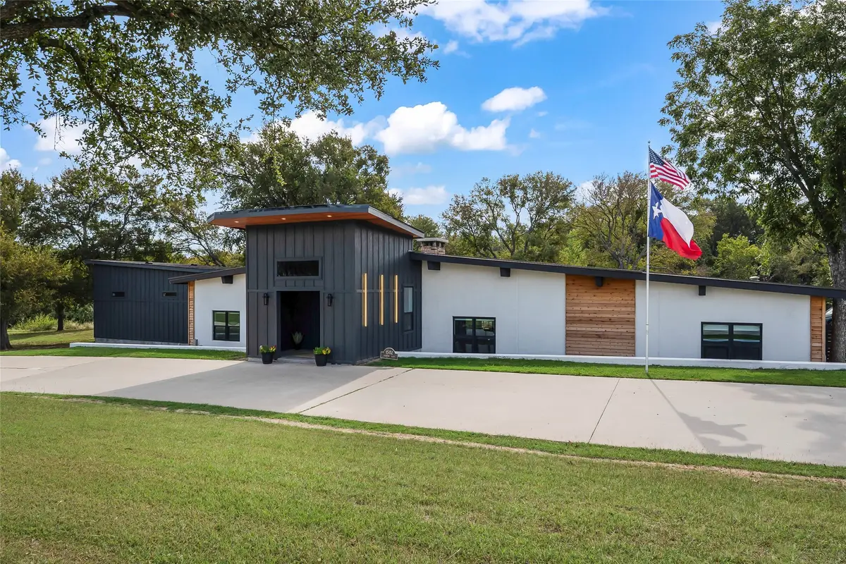 1502 Country Club Road, Argyle, TX 76226 - Image #1