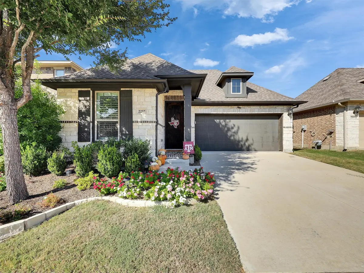2257 Lobo Lane, Carrollton, TX 75010 - Image #1