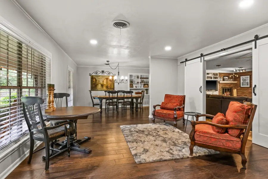 306 Dellwood Drive, Mount Pleasant, TX 75455 - Image #3