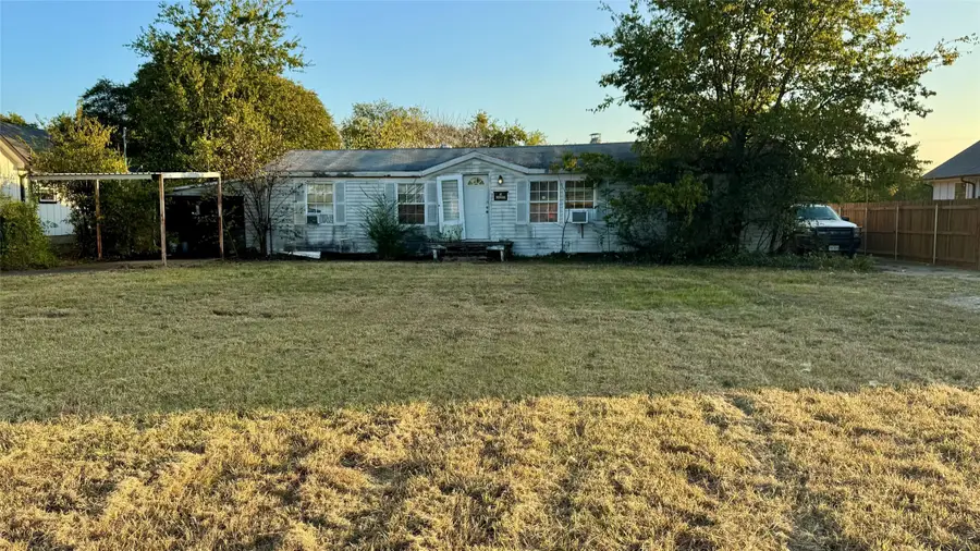 1658 Brookview Drive, Lancaster, TX 75146 - Image #2