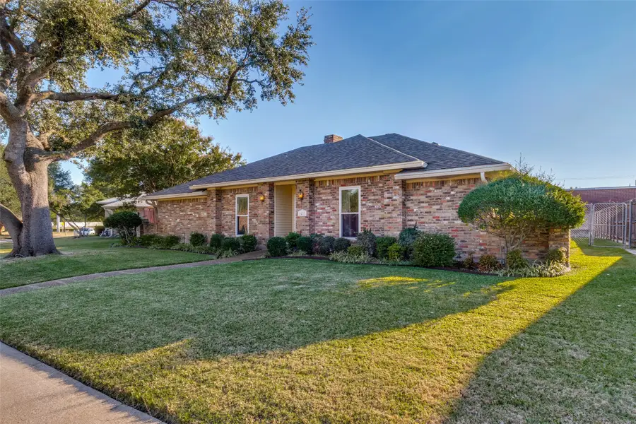 2413 Parkside Drive, Garland, TX 75040 - Image #2