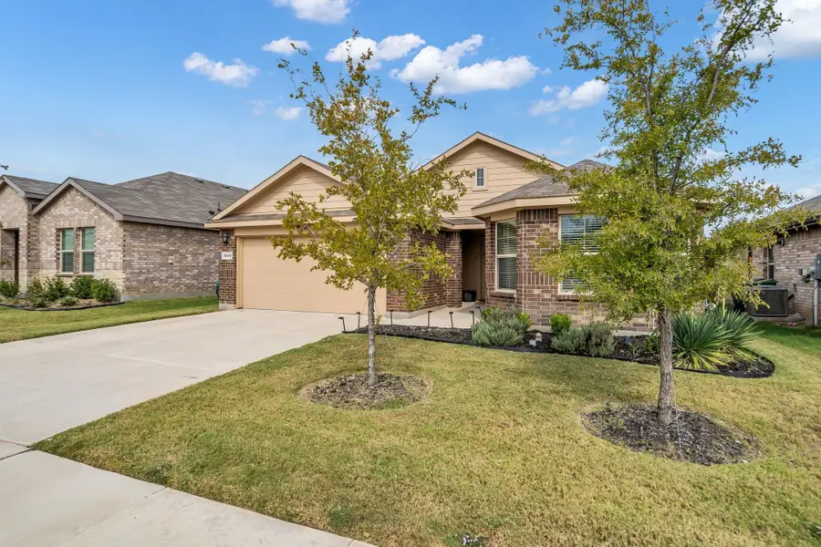16616 Portage Street, Justin, TX 76247 - Image #2