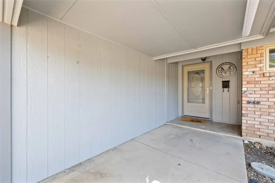 2302 11th Street, Brownwood, TX 76801 - Image #2