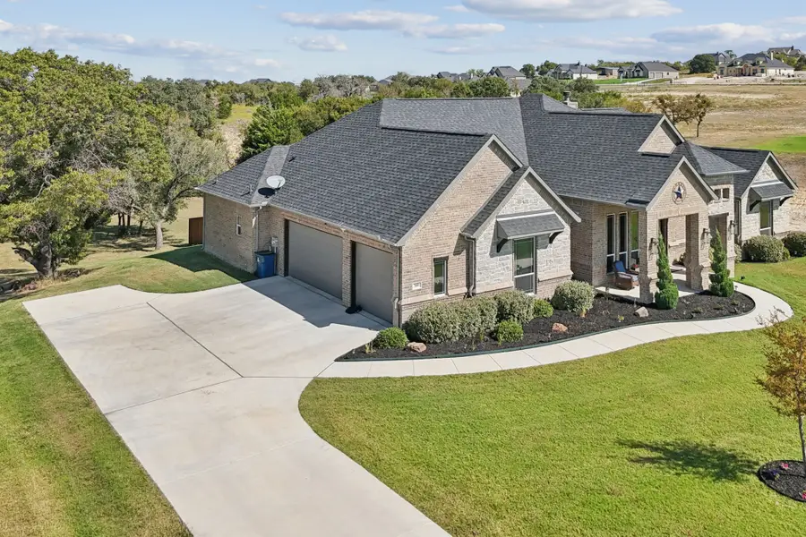 300 Oak Meadow Lane, Weatherford, TX 76085 - Image #3