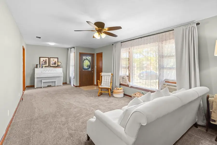 218 E Maple Street, Ravenna, TX 75476 - Image #3