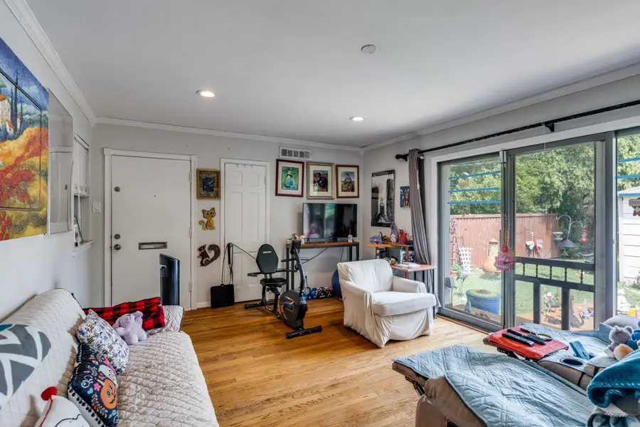 9521 Ash Creek Drive, Dallas, TX 75228 - Image #3