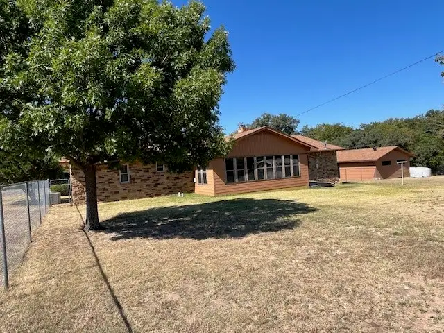 1706 N Trent Street N, Goldthwaite, TX 76844 - Image #3
