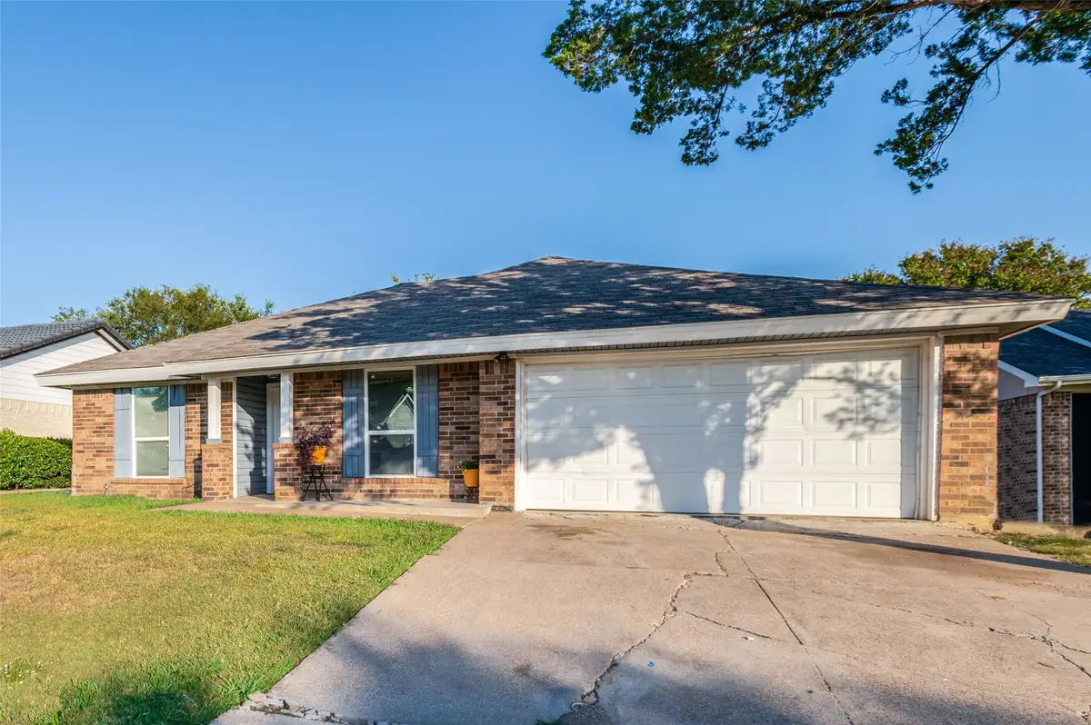 5315 Umbrella Pine Court, Arlington, TX 76018 - Image #1