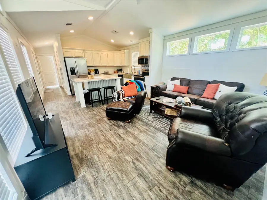 252 Stone Circle Drive, Gordonville, TX 76245 - Image #3