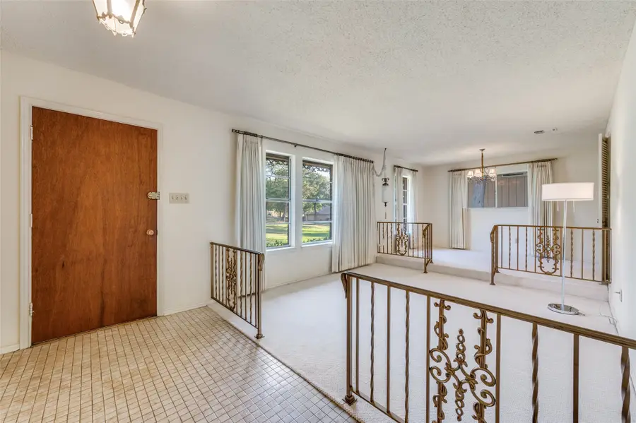 3511 Rio Grande Circle, Dallas, TX 75233 - Image #2