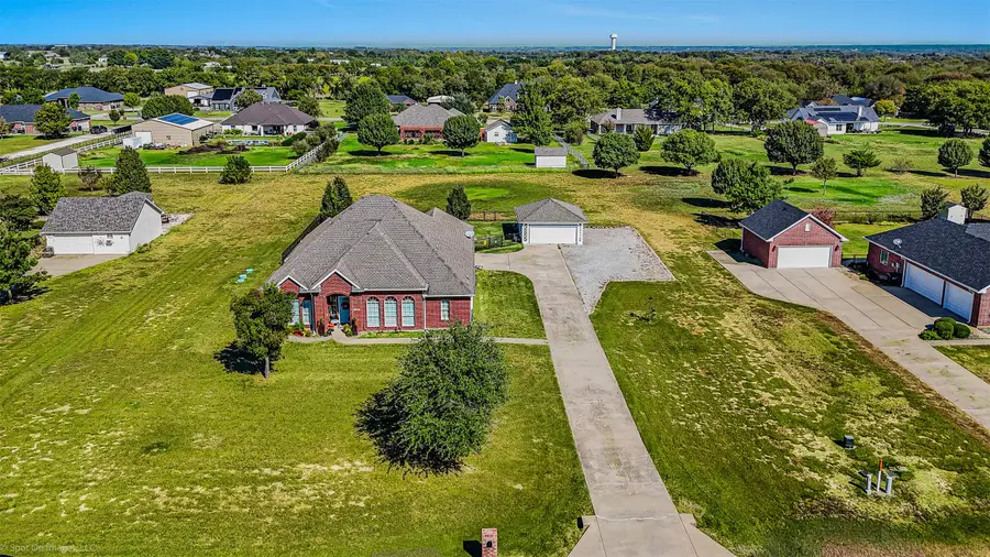 1687 Sportsman Lane, Van Alstyne, TX 75495 - Image #2