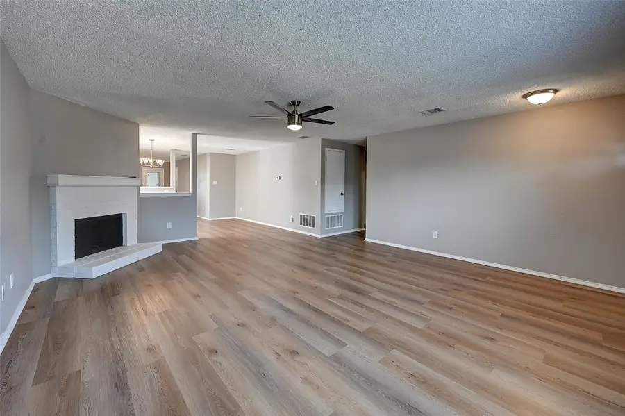 225 Stoneridge Drive, Mesquite, TX 75149 - Image #3