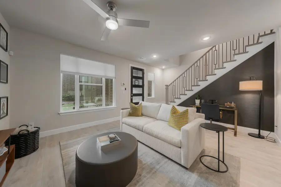 8256 Milroy Lane, Dallas, TX 75231 - Image #3