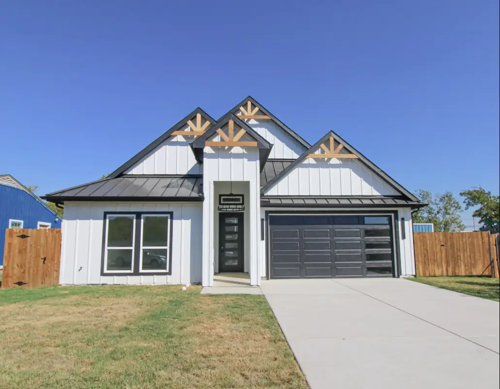 2521 Bruce Street, Fort Worth, TX 76111 - Image #1