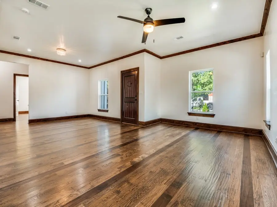3416 Pruitt Avenue, Dallas, TX 75227 - Image #3