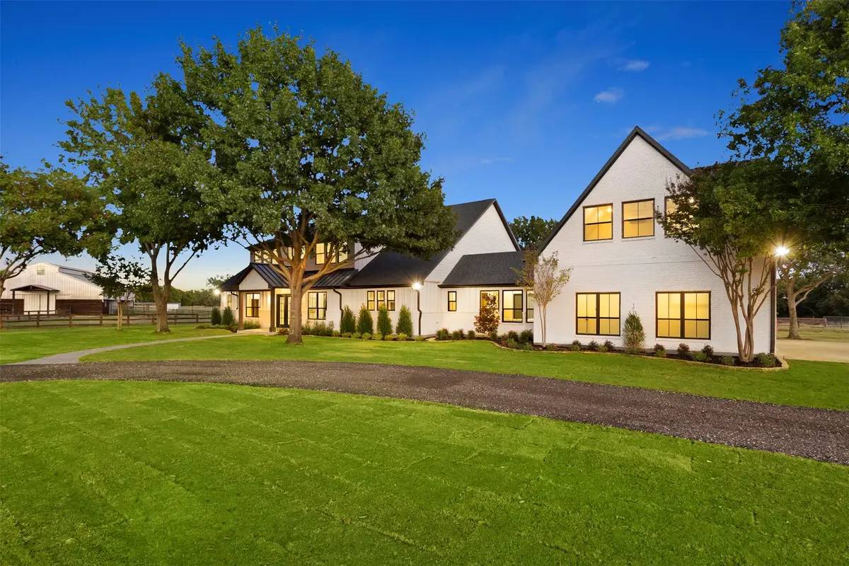 4045 S Bonnie Brae Street, Argyle, TX 76226 - Image #1