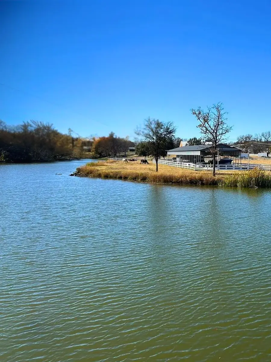 2812 Lucky Pepper Drive, Cresson, TX 76035 - Image #2