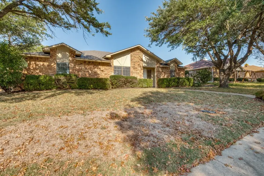 801 Wood Glen, Desoto, TX 75115 - Image #2