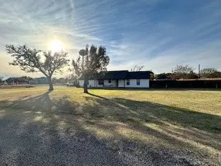 700 Arapaho Drive, Tioga, TX 76271 - Image #1