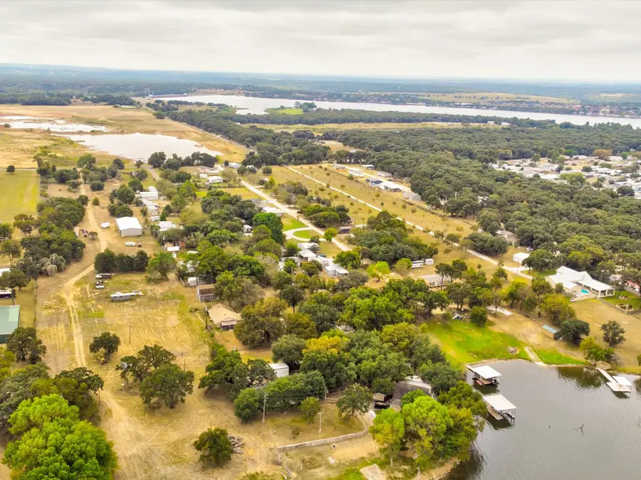 6717 Sunset Cove Court, Granbury, TX 76049 - Image #2