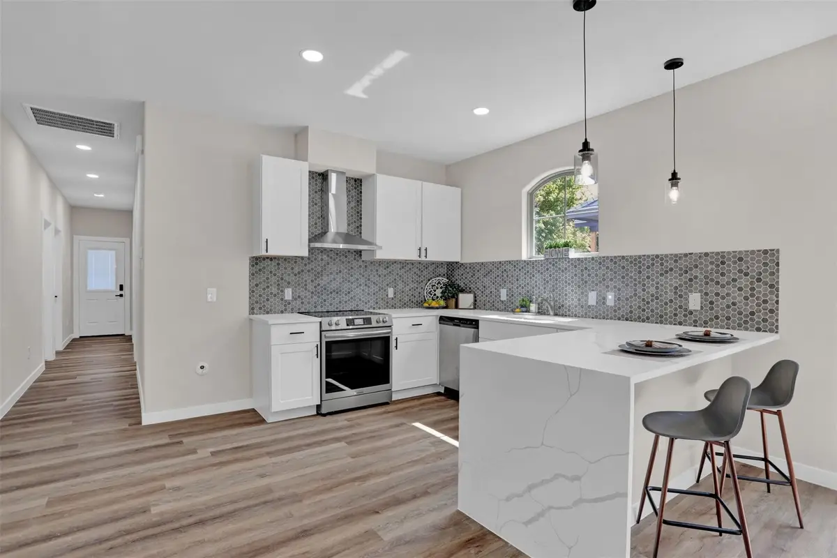 705 E Hanna Street, Denison, TX 75021 - Image #1