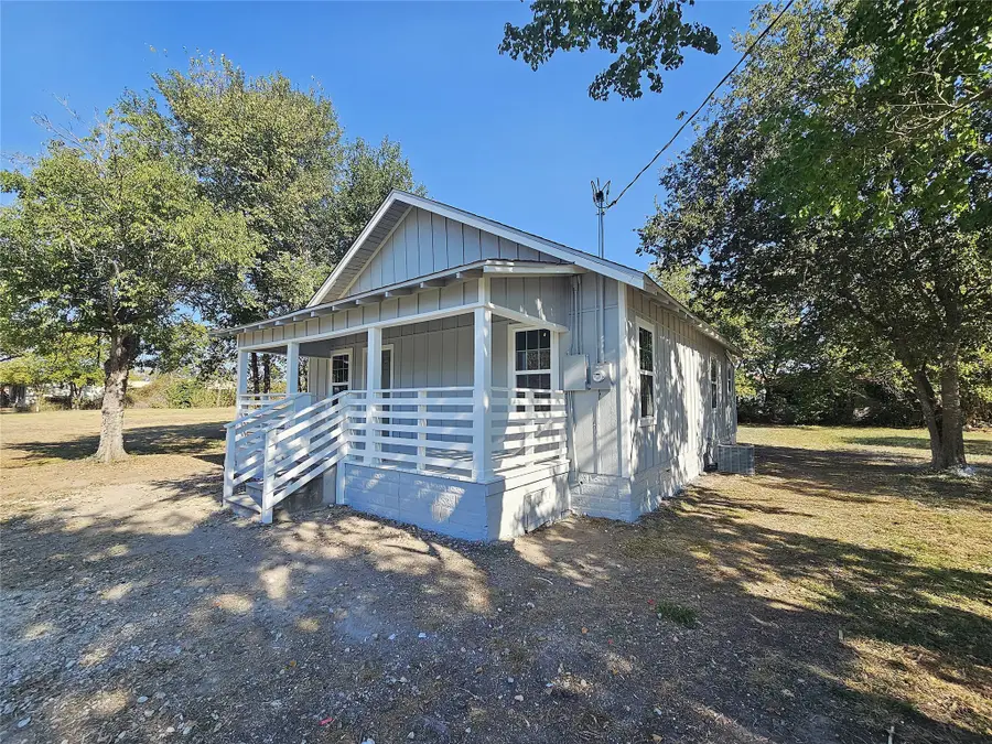 510 S Waco Street, Groesbeck, TX 76642 - Image #3