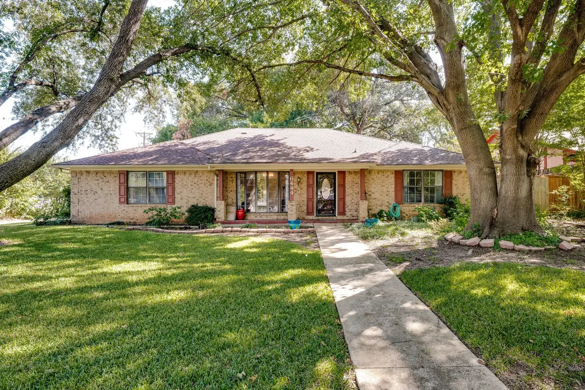 6444 Suncrest Court, North Richland Hills, TX 76180 - Image #1