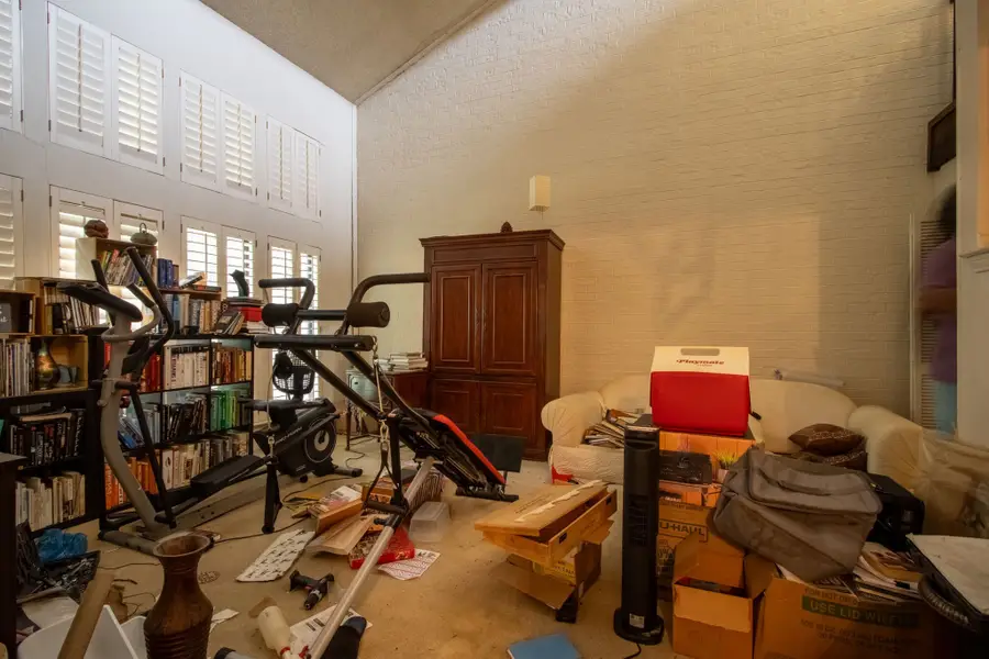 742 Oakwood Trail, Fort Worth, TX 76112 - Image #3