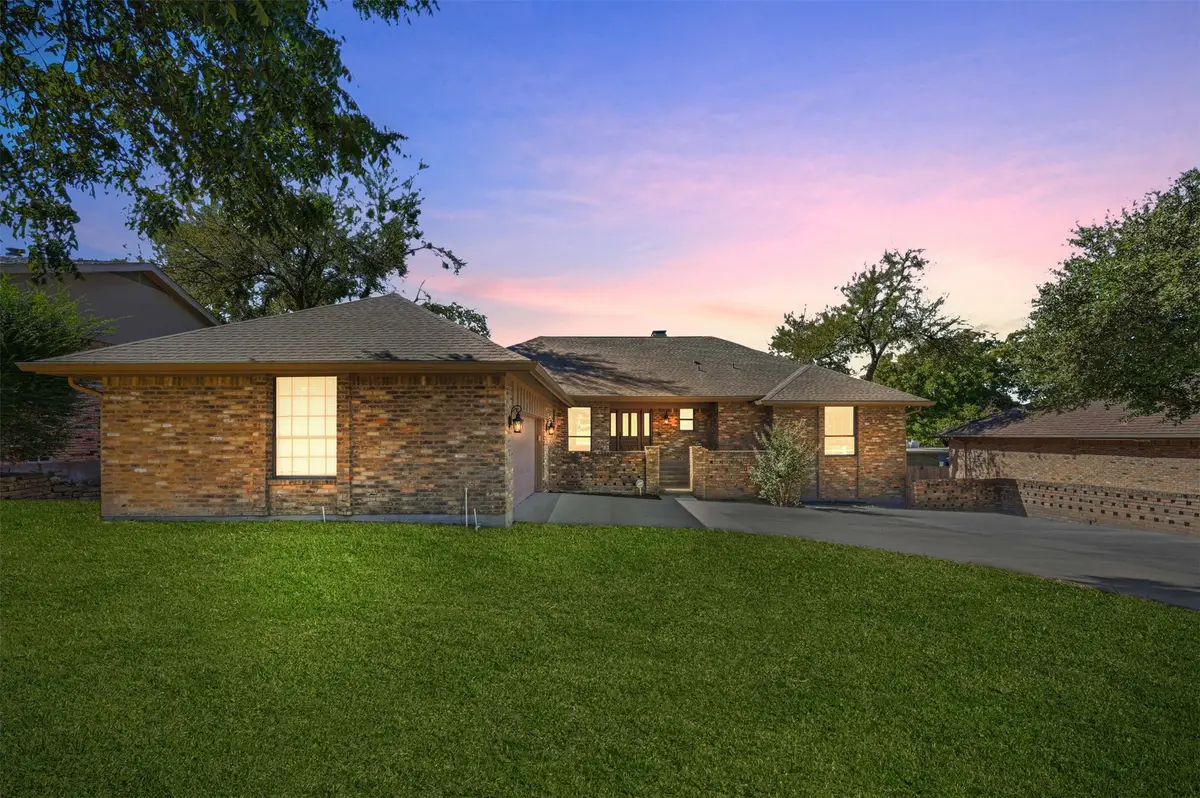 205 Yacht Club Drive, Rockwall, TX 75032 - Image #1