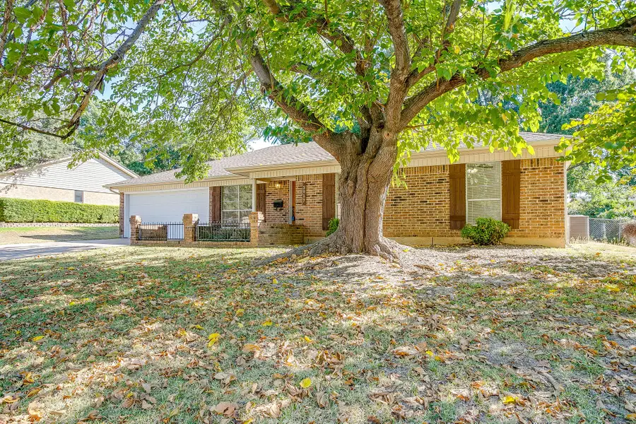 3917 Van Deman Drive, Benbrook, TX 76116 - Image #3